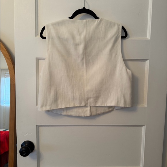 Zara Women's Cream and White Linen Blend Vest, Three Button - XLARGE - Picture 4 of 6
